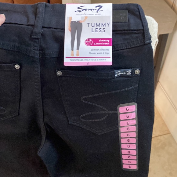 Seven7 High Rise Tummy Less & Control Lightweight Black Women Jean Leggings Sz 6 - Picture 15 of 15